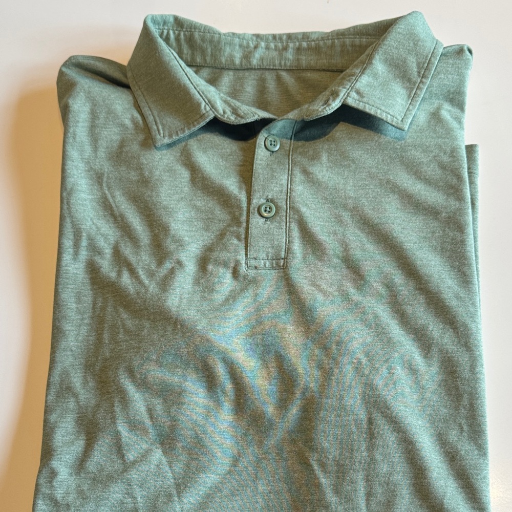 Lululemon Men’s polo